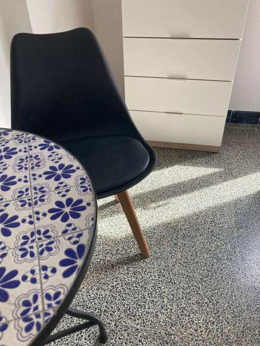 Centrico Apartamento A 150M De La Playa 쿠엘라 외부 사진